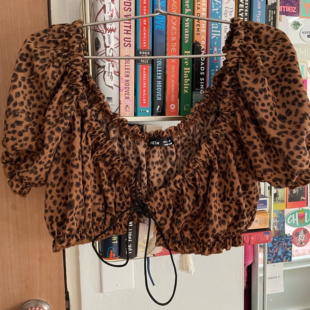 Shein crop leopard shirt
